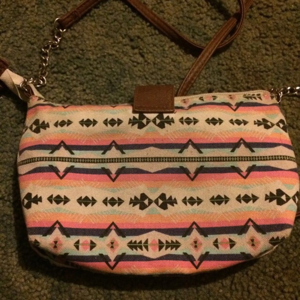 Aztec Crossbody Purse - Picture 3 of 4